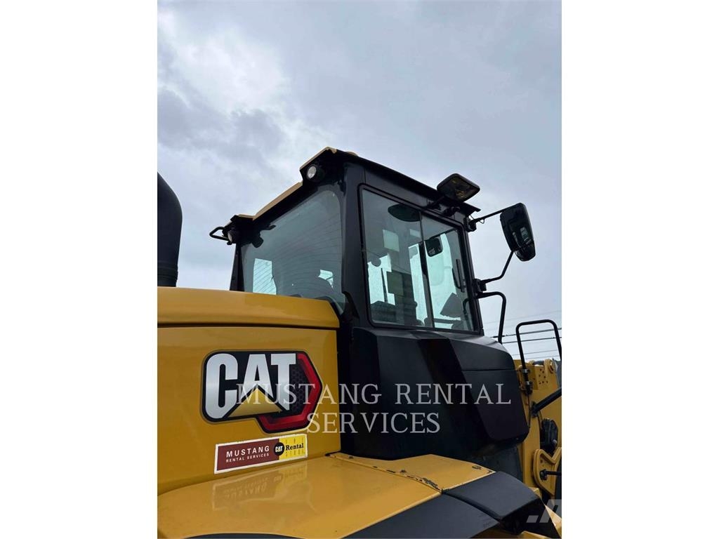 CAT 938M Ładowarki kołowe
