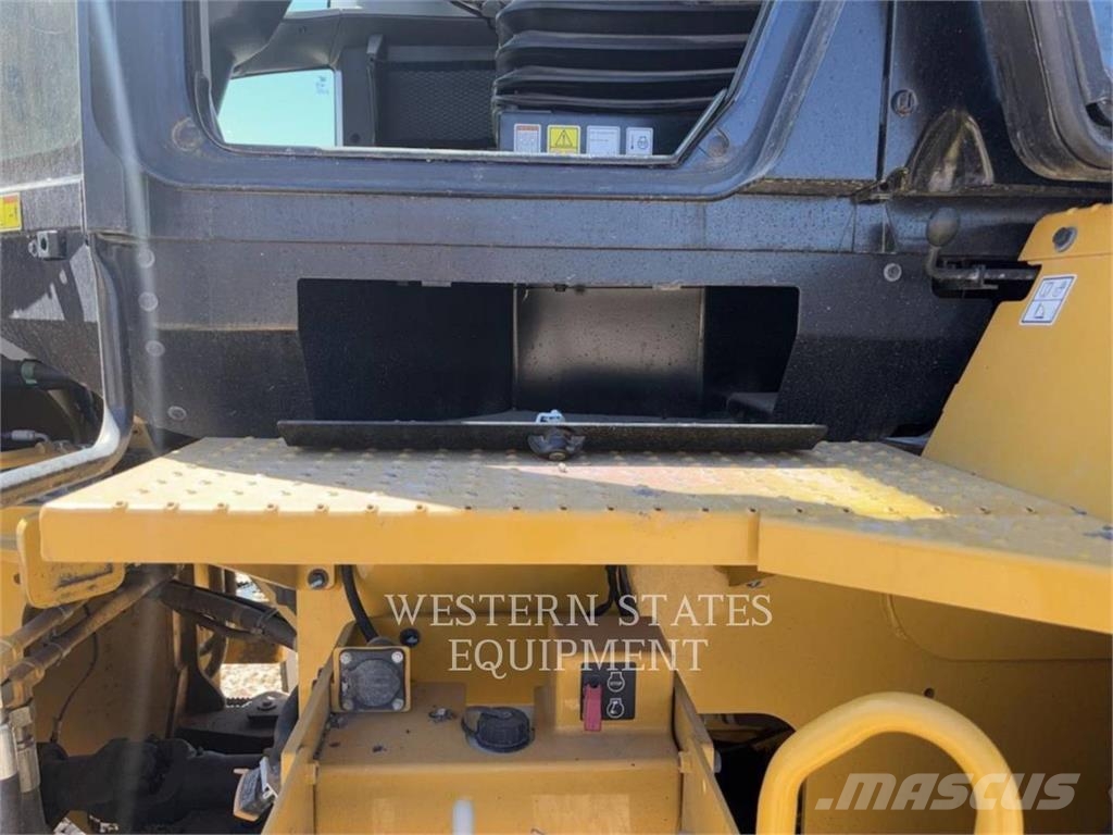 CAT 938M Radlader
