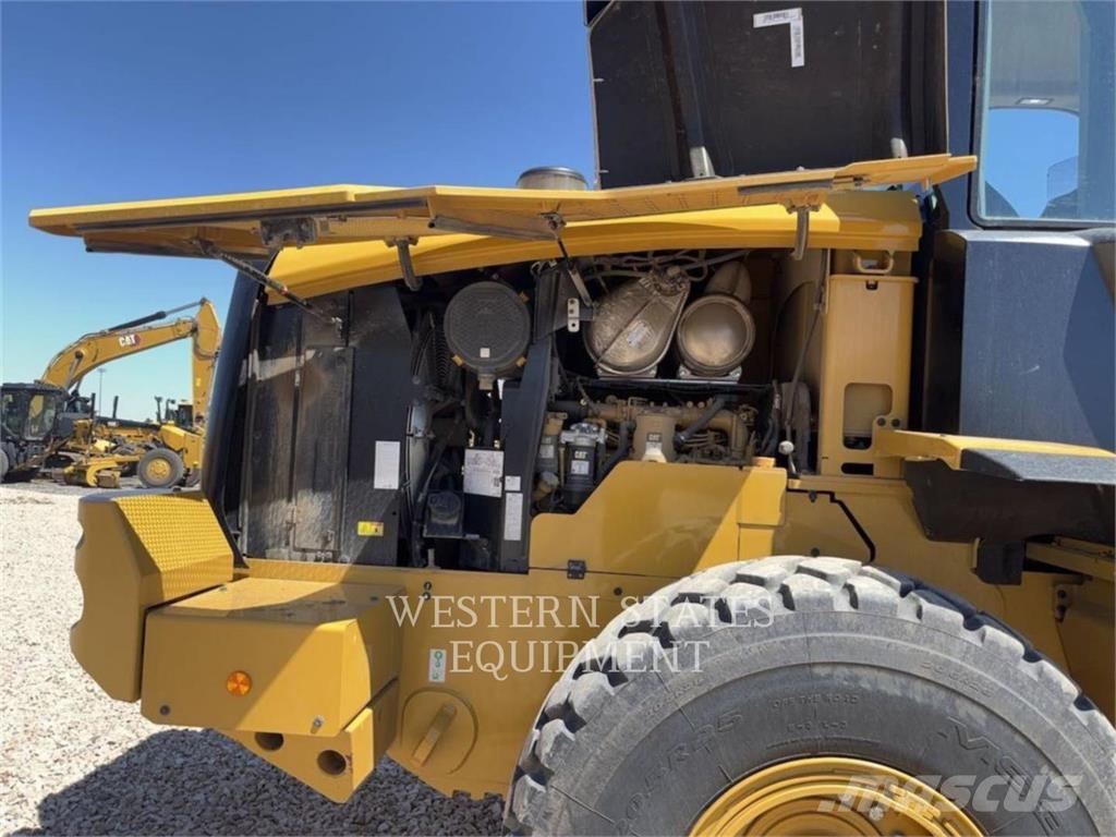 CAT 938M Radlader