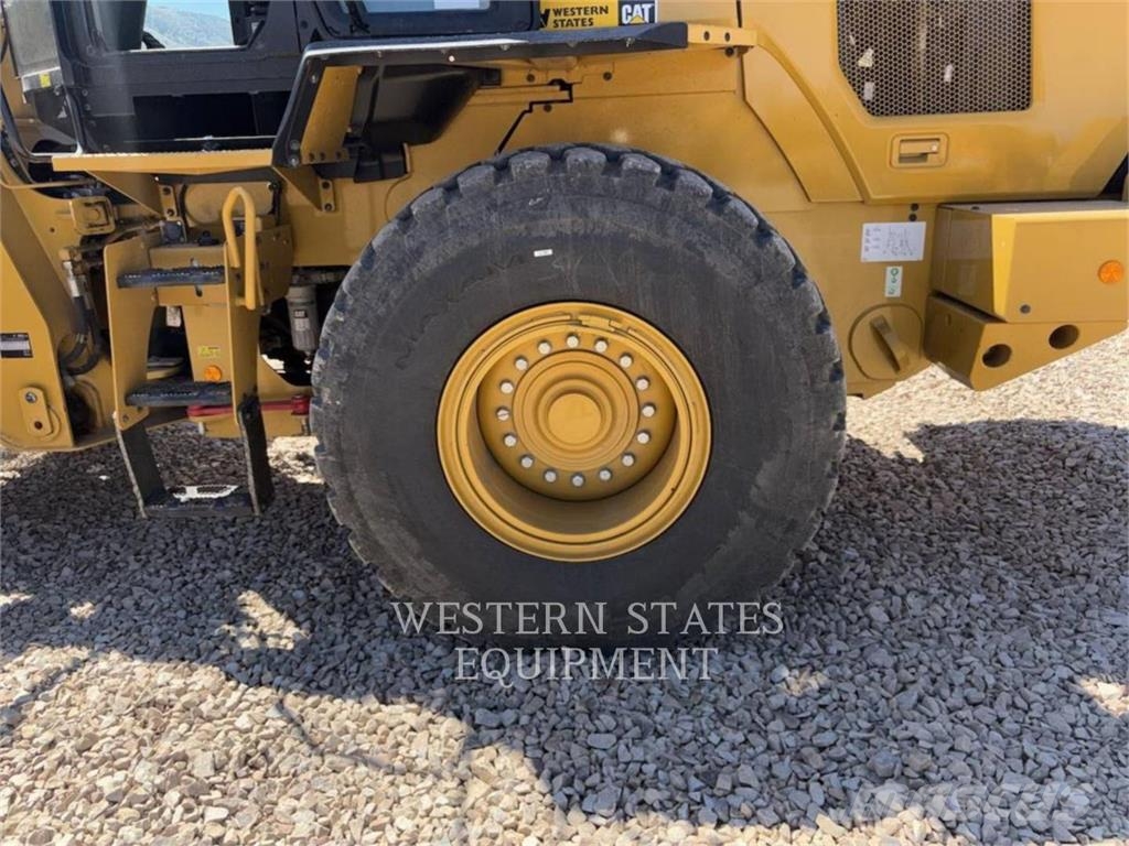 CAT 938M Radlader