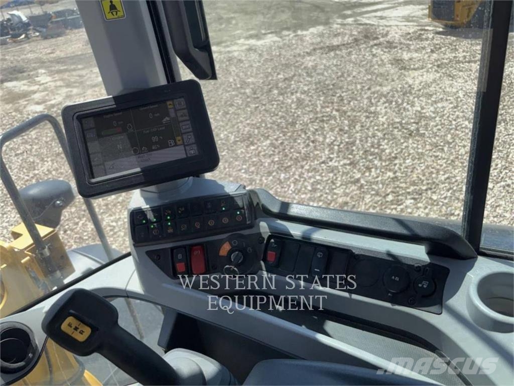 CAT 938M Radlader