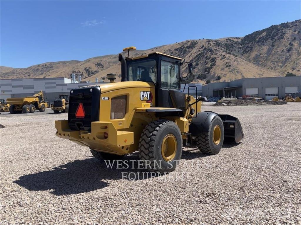 CAT 938M Radlader