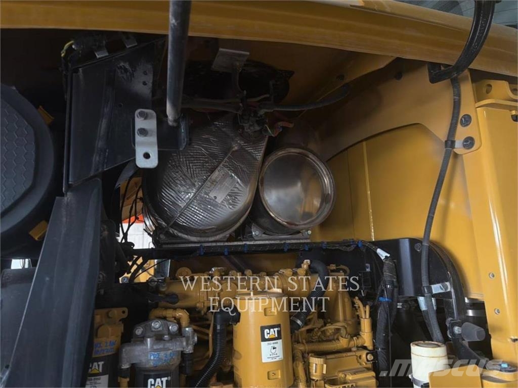 CAT 938M Radlader