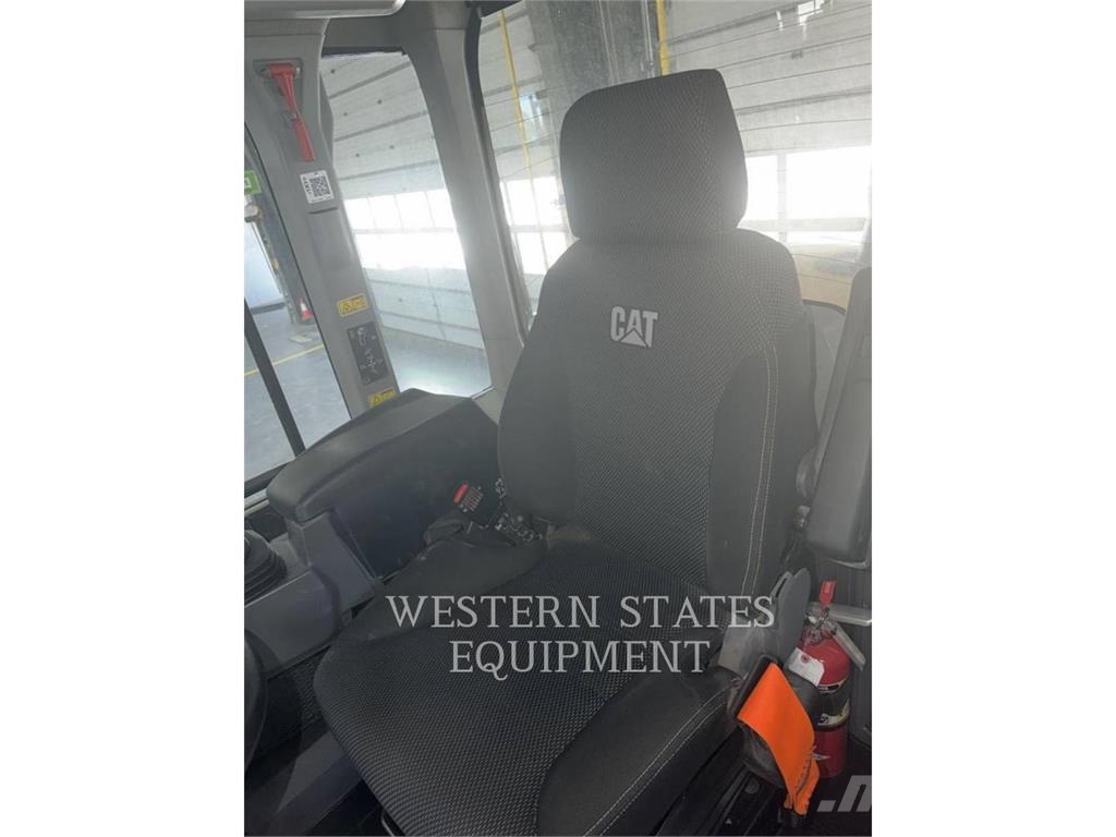 CAT 938M Radlader