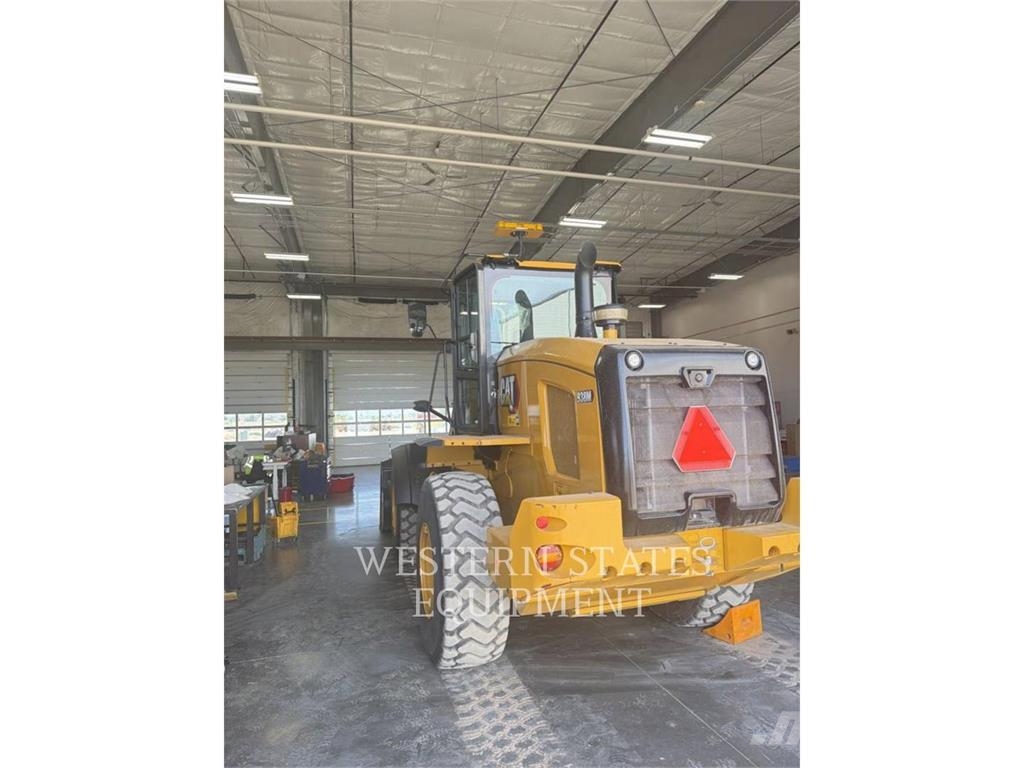 CAT 938M Radlader