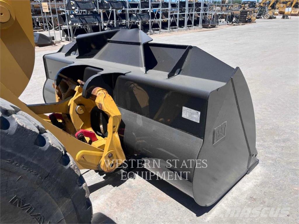 CAT 938M Radlader