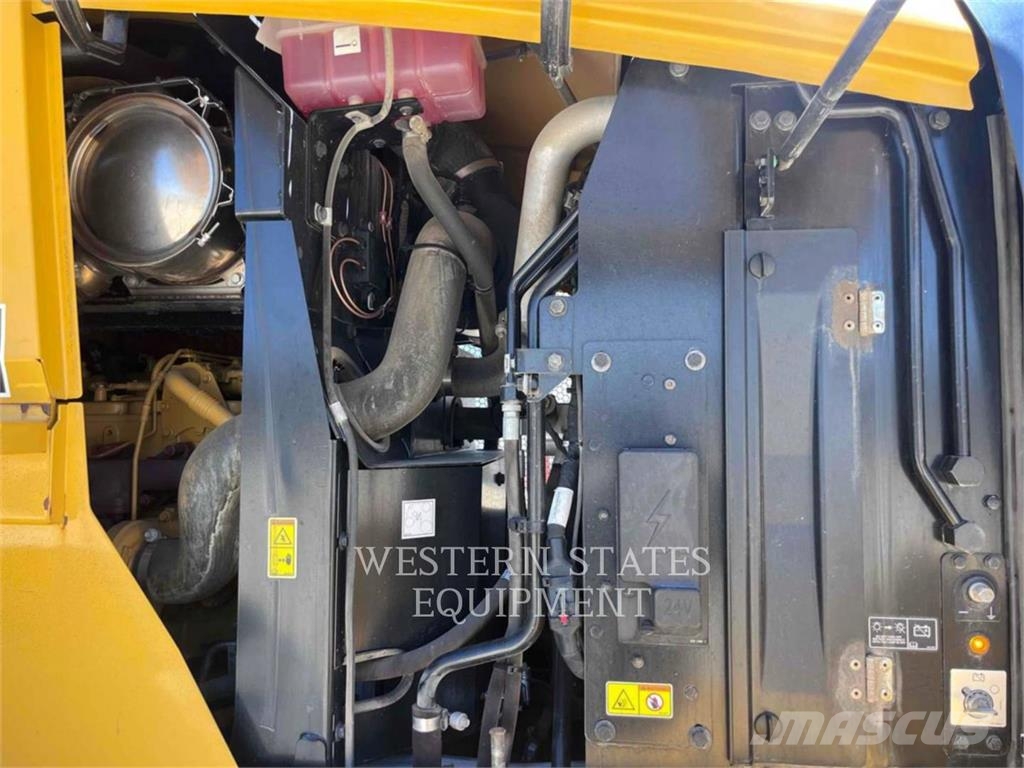 CAT 938M Radlader