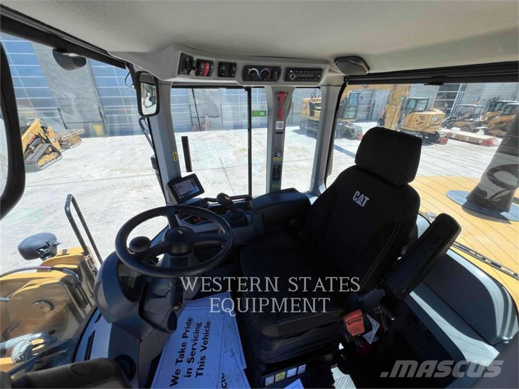 CAT 938M Radlader