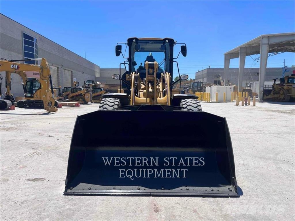 CAT 938M Radlader