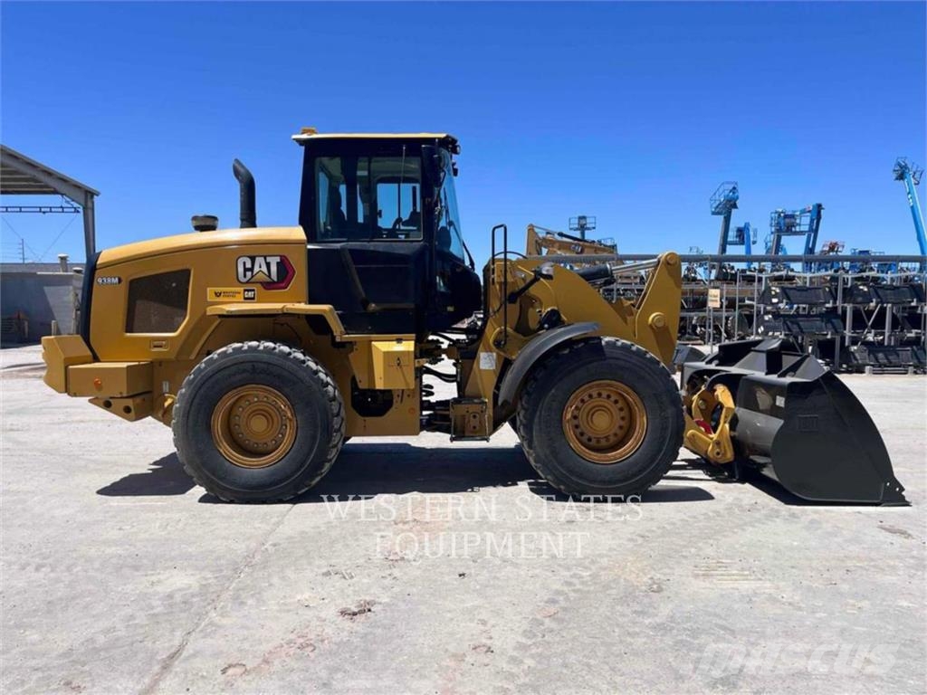 CAT 938M Radlader