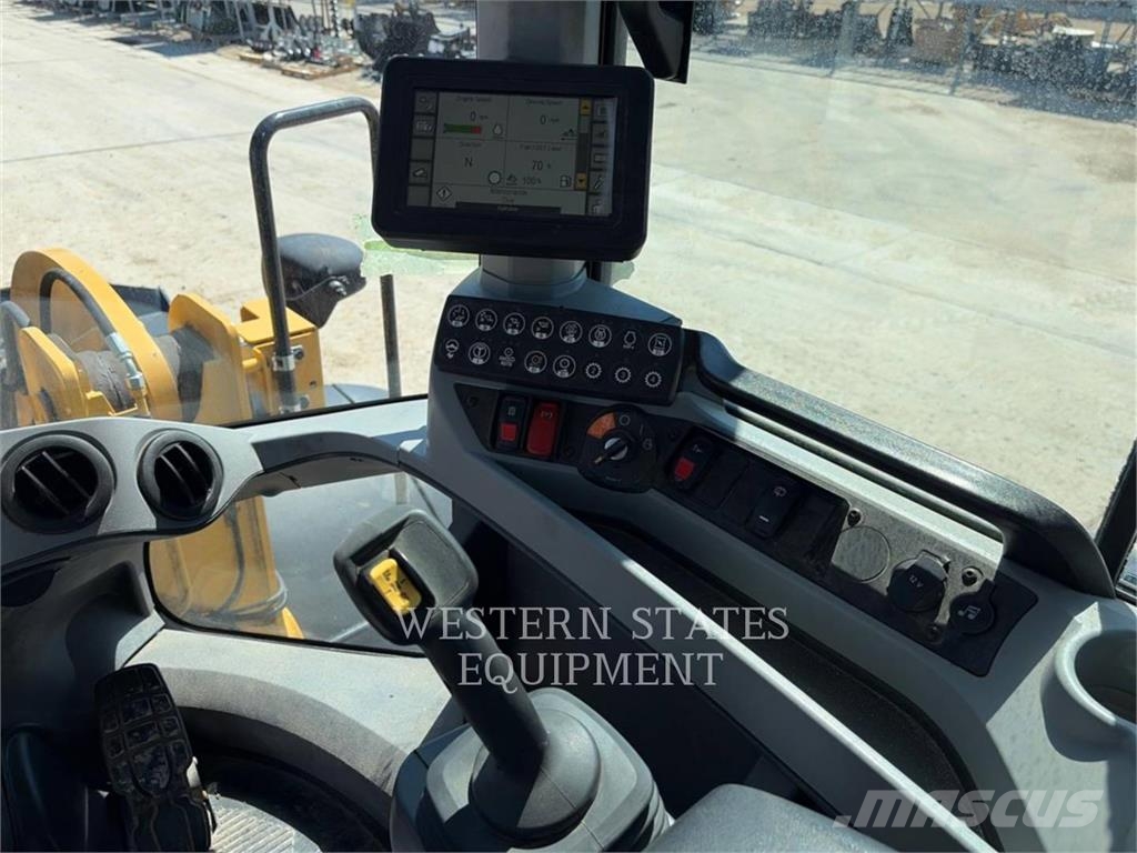 CAT 938M Radlader