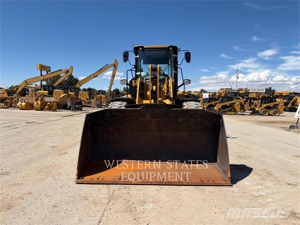 CAT 938M Radlader
