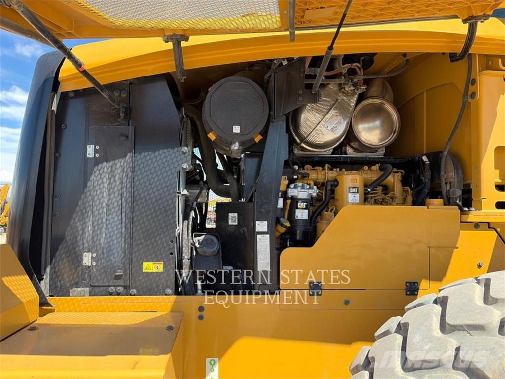 CAT 938M Radlader