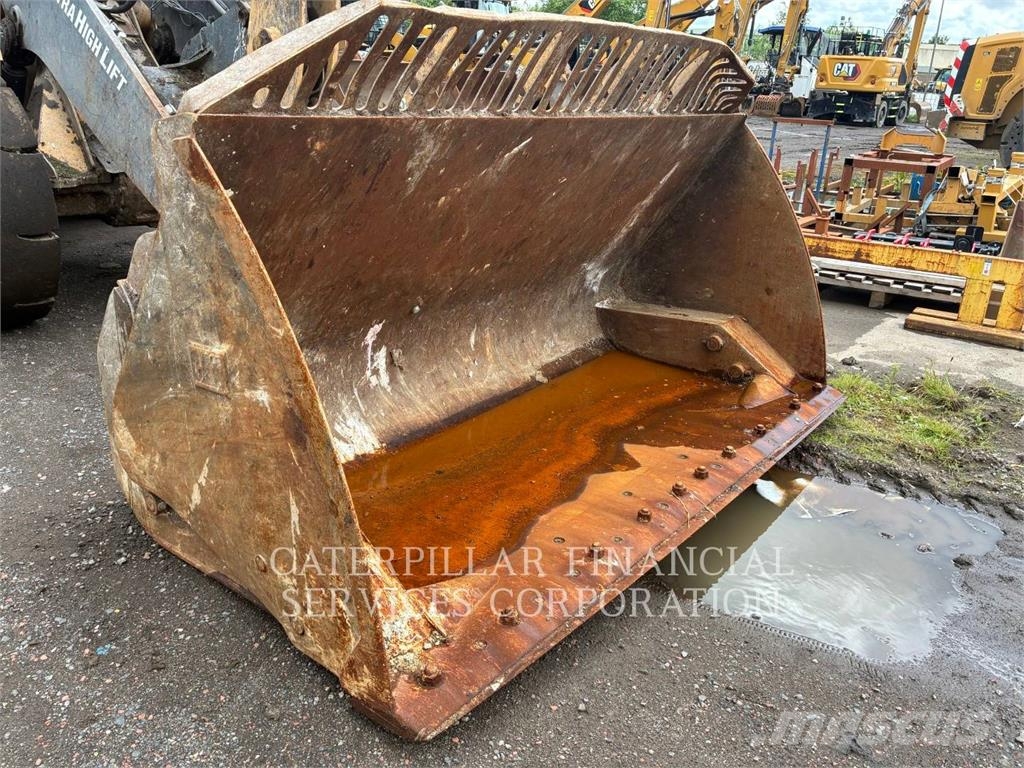 CAT 938M Radlader