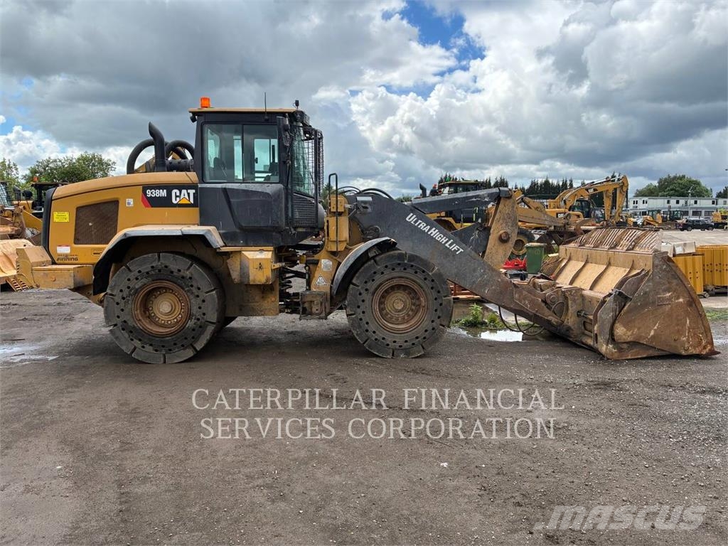 CAT 938M Radlader