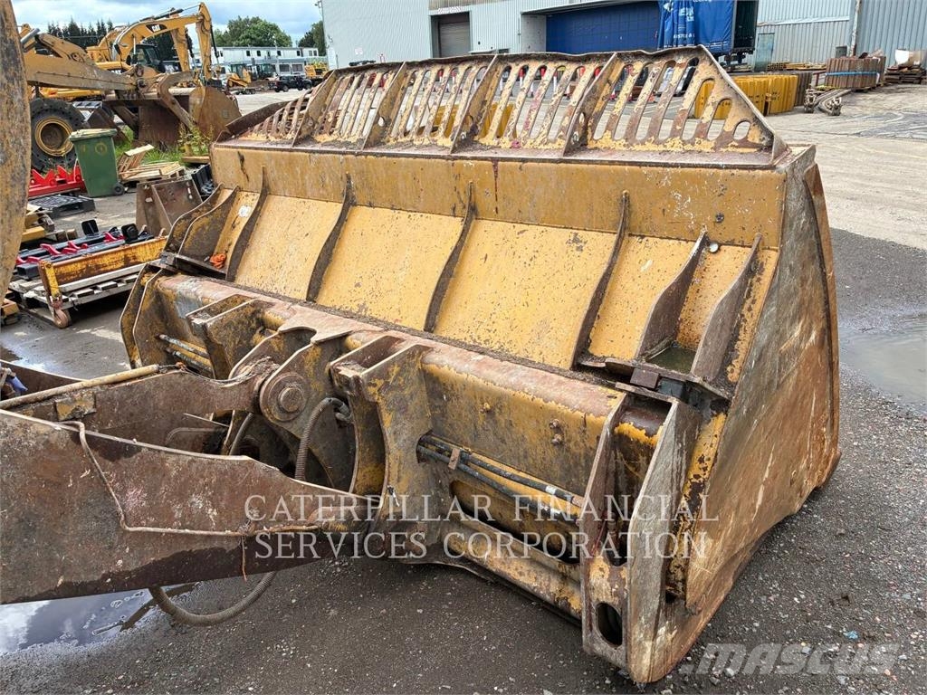 CAT 938M Radlader