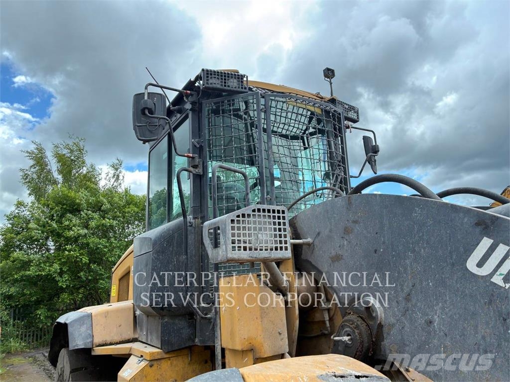CAT 938M Radlader