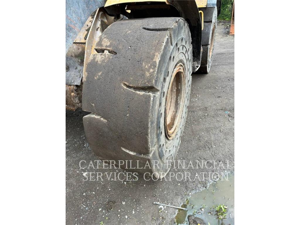 CAT 938M Radlader