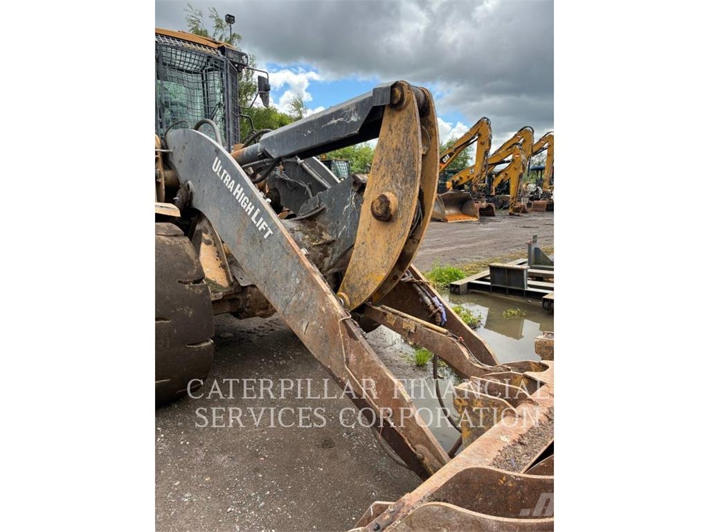 CAT 938M Radlader