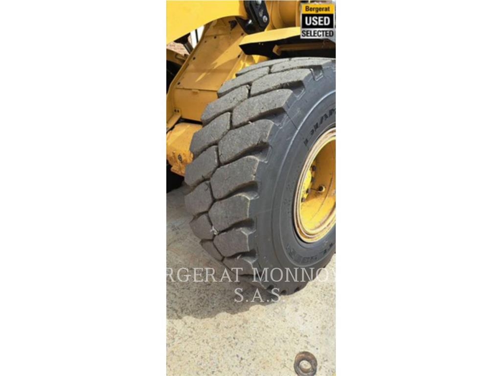 CAT 938M Tekerlekli yükleyiciler