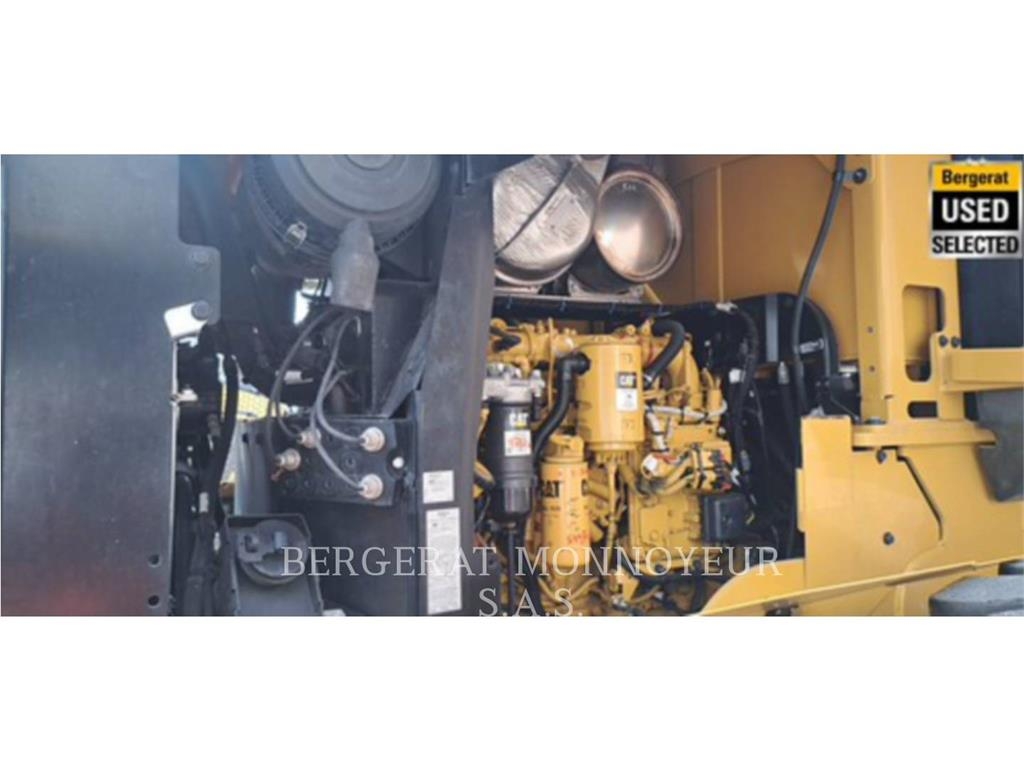 CAT 938M Tekerlekli yükleyiciler
