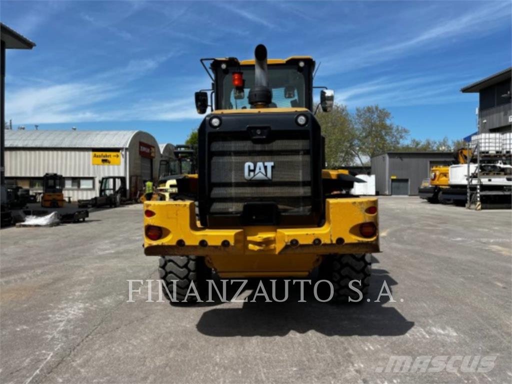 CAT 938M Tekerlekli yükleyiciler