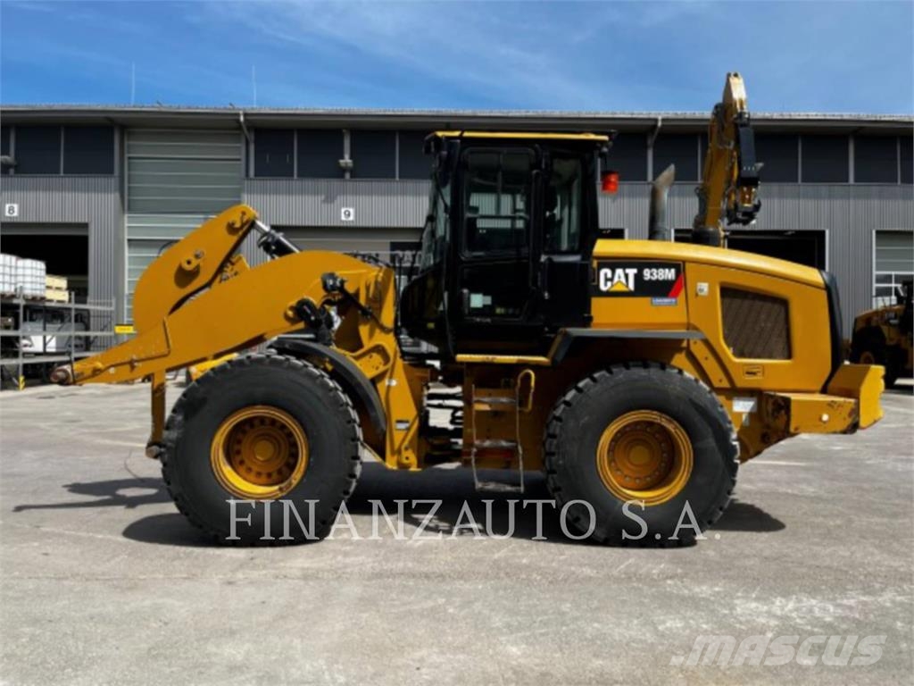 CAT 938M Tekerlekli yükleyiciler