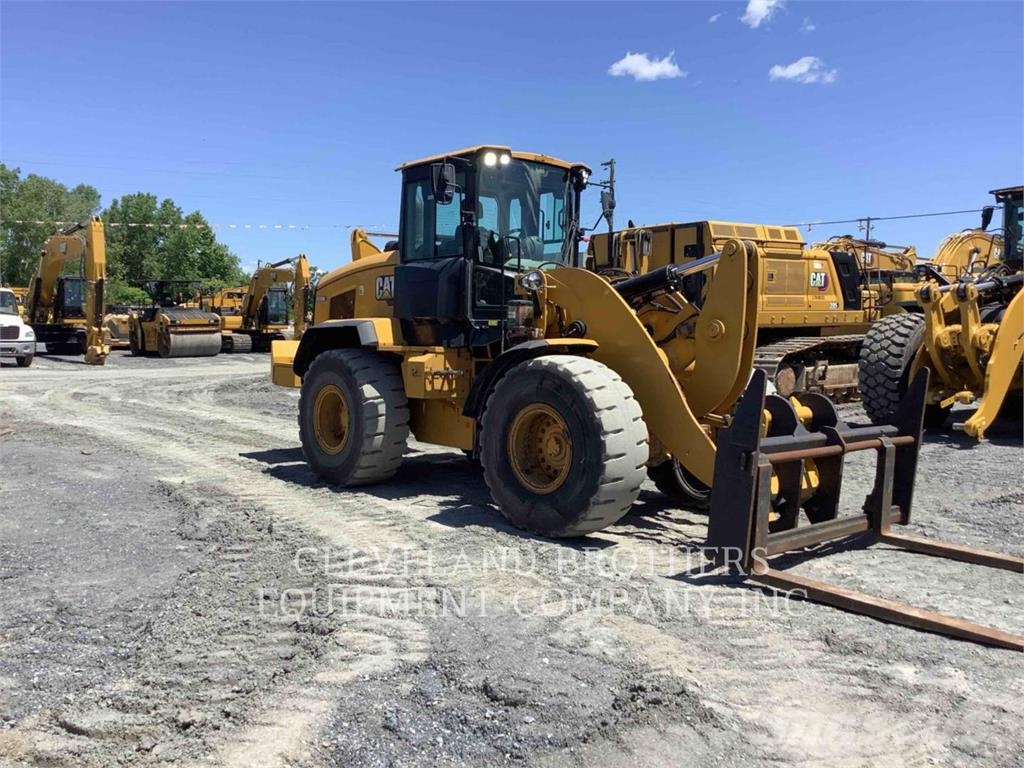 CAT 938M Wheel loaders