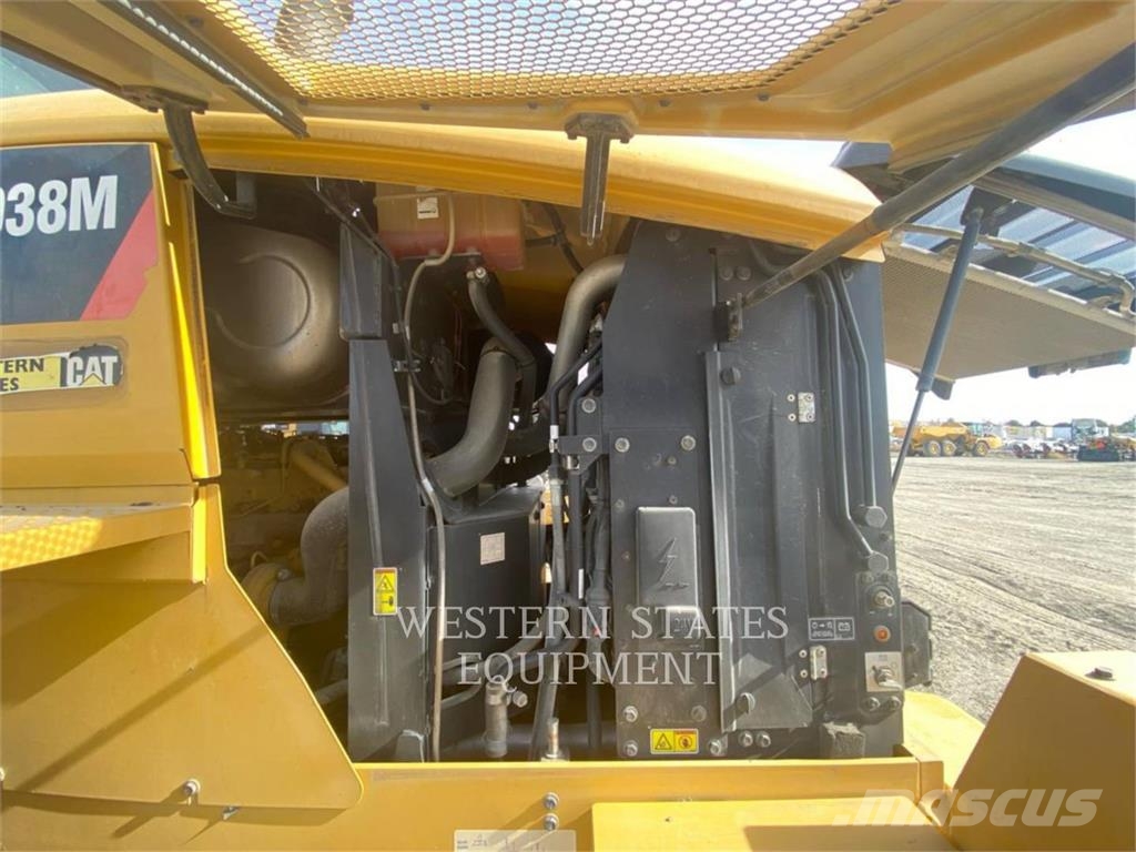 CAT 938M Cargadoras sobre ruedas