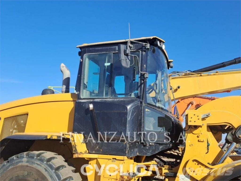CAT 938M Carregadeiras de rodas