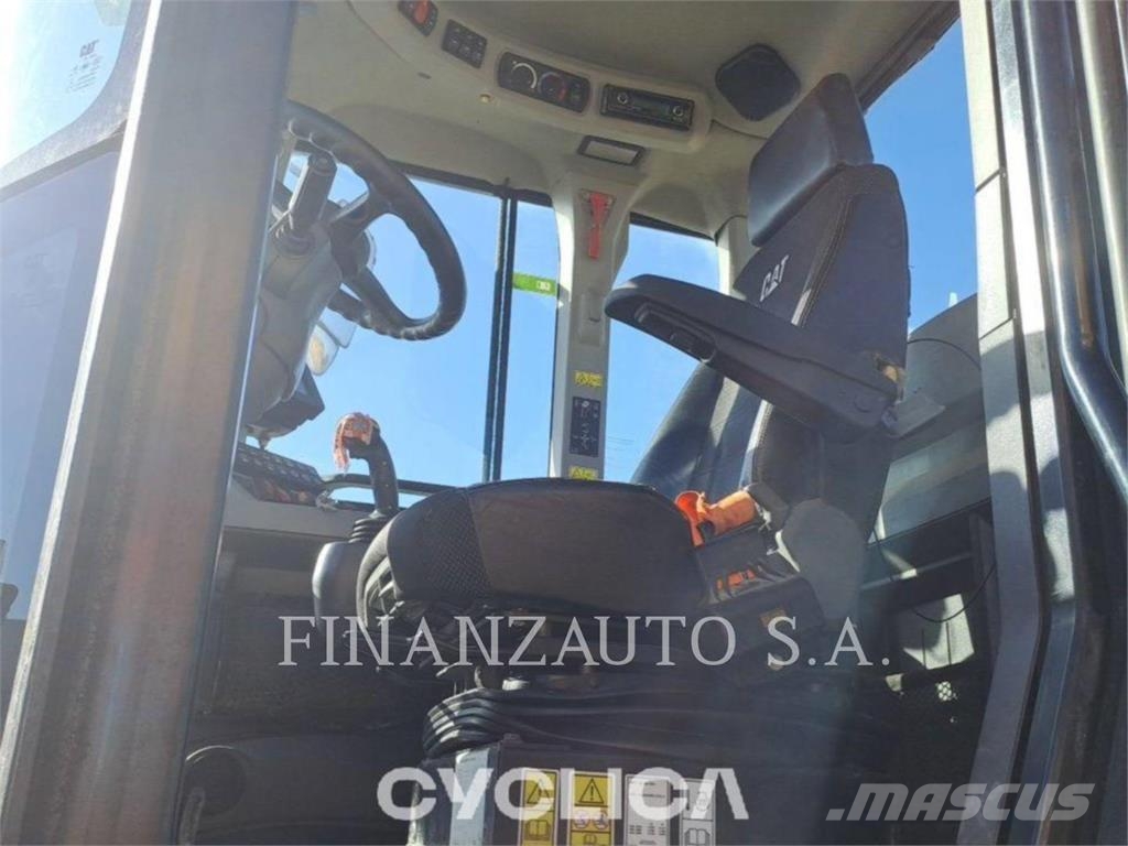 CAT 938M Carregadeiras de rodas