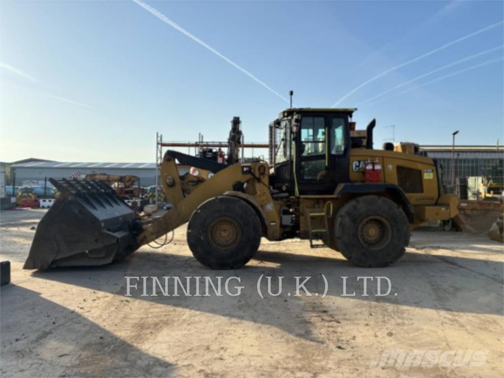 CAT 938M Iekrāvēji uz riteņiem