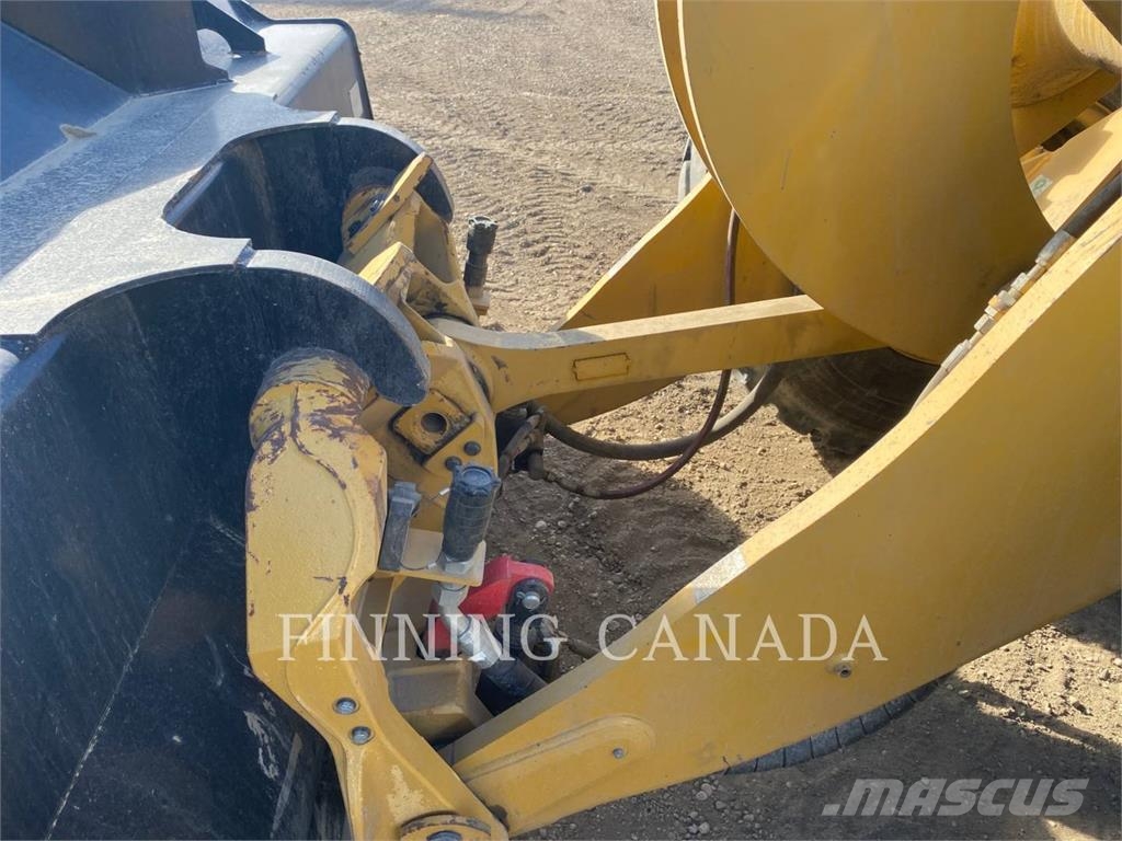 CAT 938M Radlader