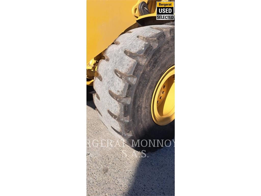 CAT 938M Wielladers