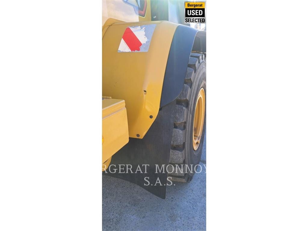 CAT 938M Wielladers