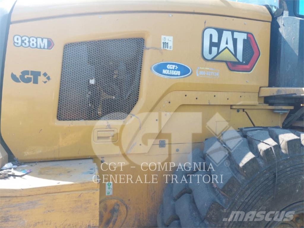 CAT 938M Колесни товарачи