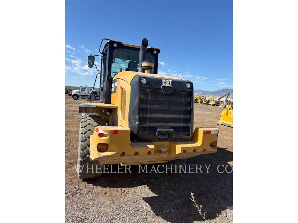 CAT 938M QC Gumikerekes homlokrakodók