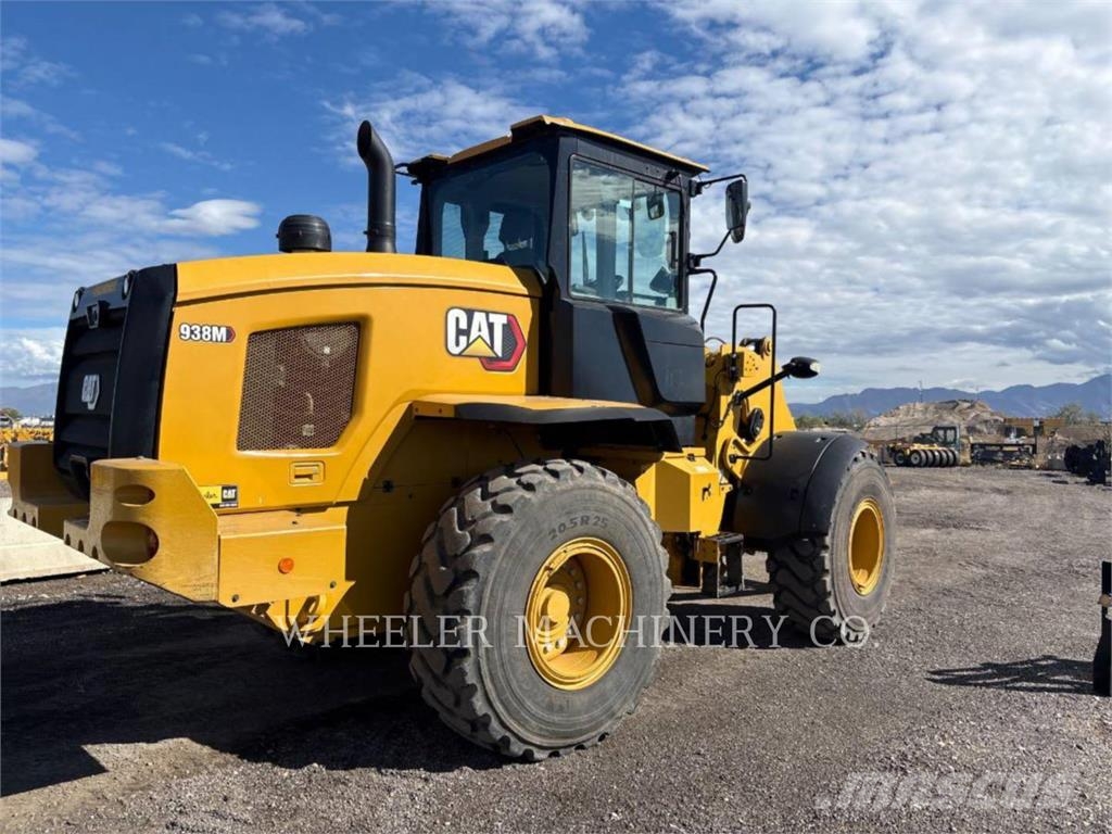 CAT 938M QC Фронтальні навантажувачі