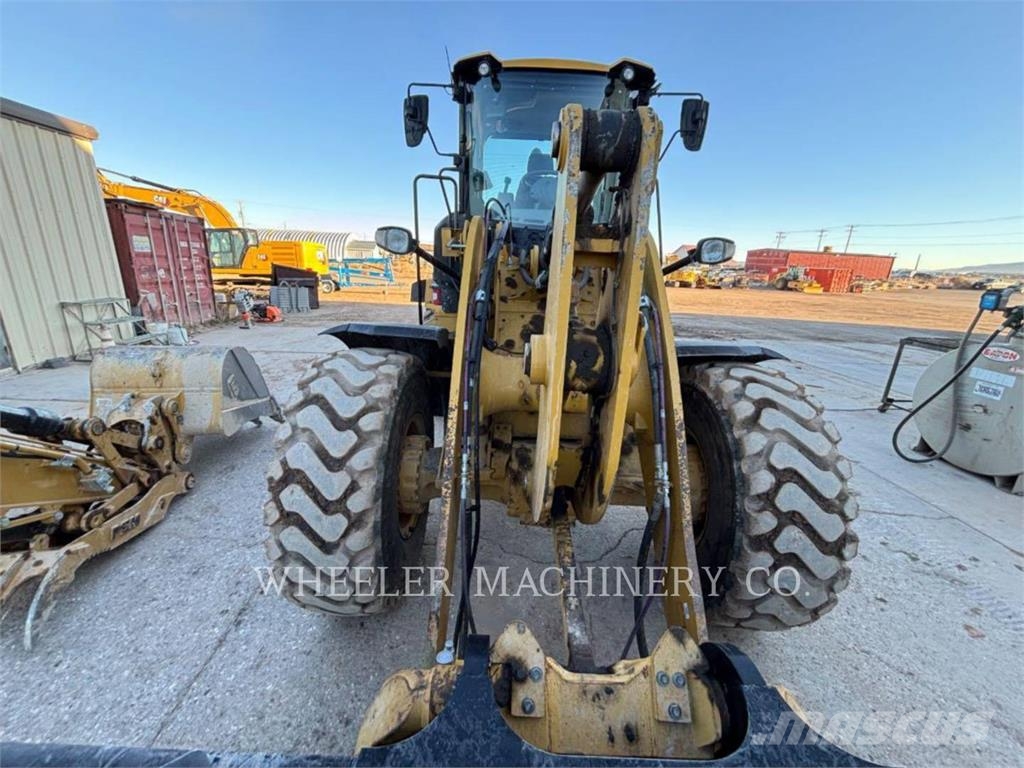 CAT 938M QC 3V Naudoti ratiniai krautuvai