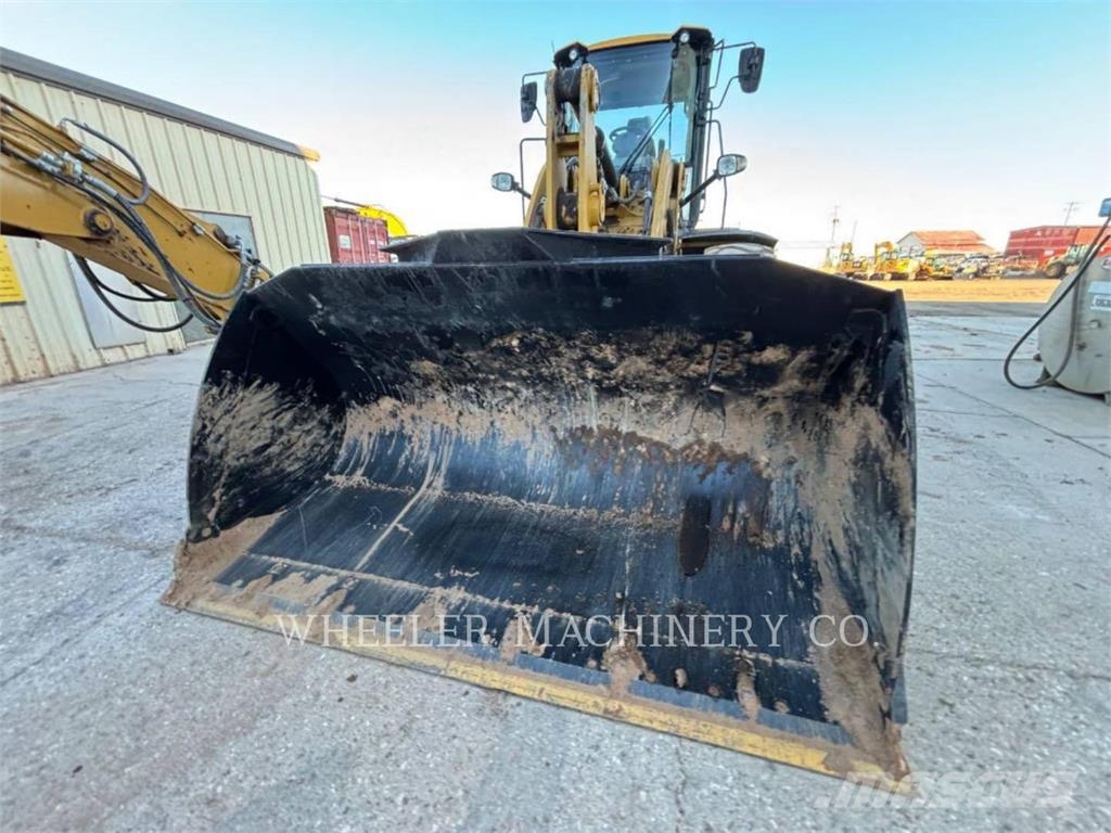 CAT 938M QC 3V Naudoti ratiniai krautuvai