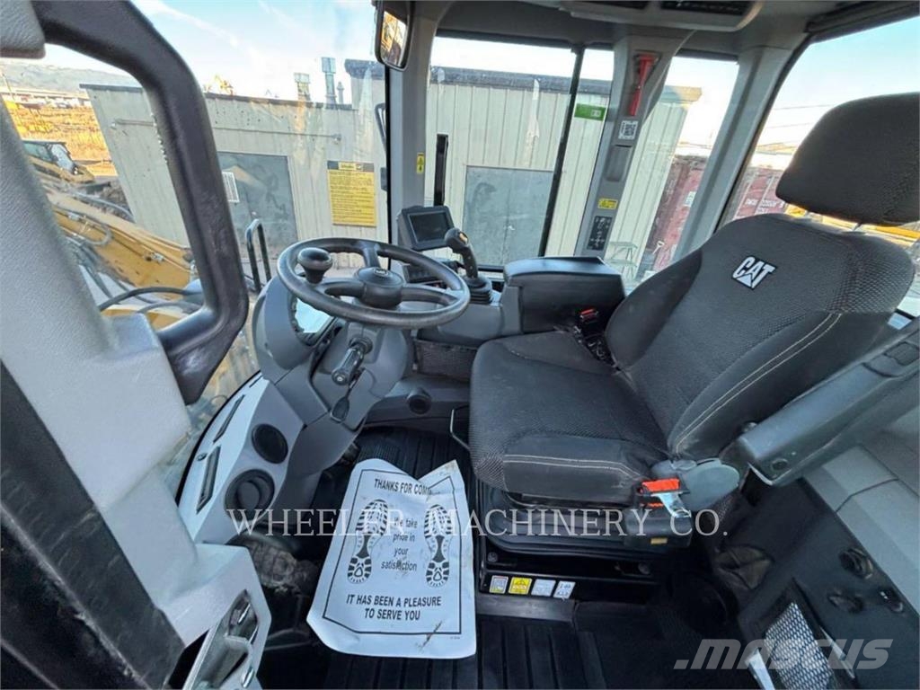 CAT 938M QC 3V Naudoti ratiniai krautuvai