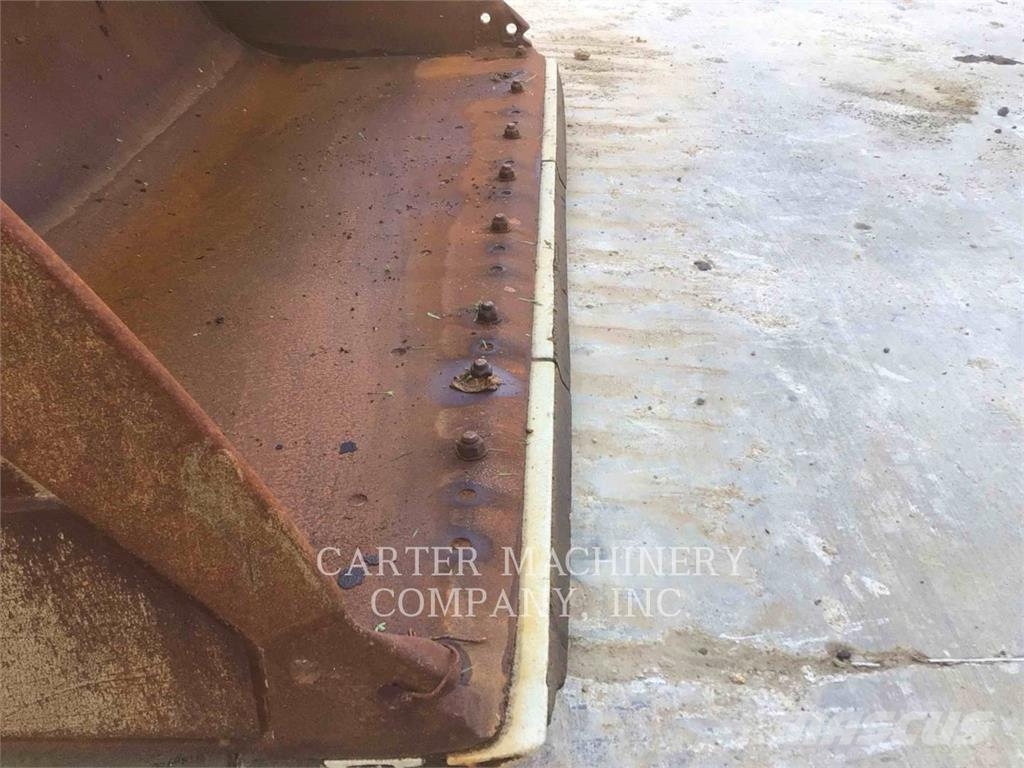 CAT 950-14 لوادر بعجل