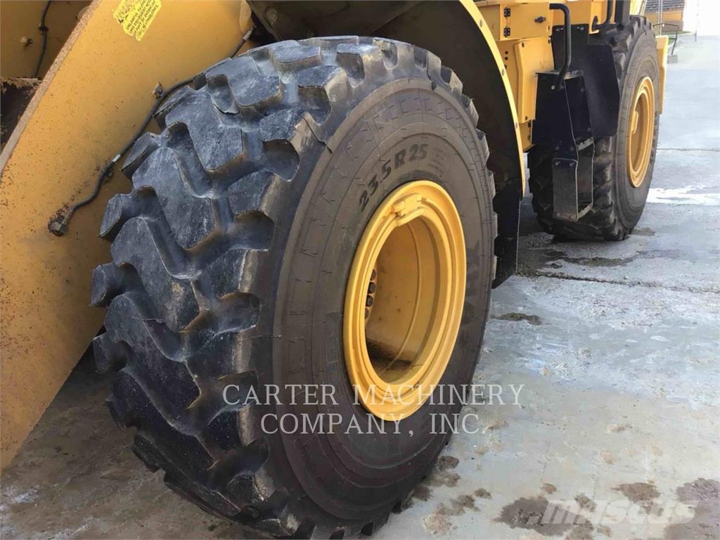 CAT 950-14 لوادر بعجل
