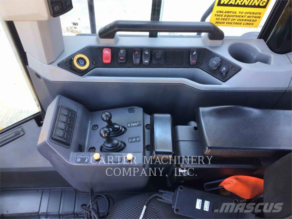 CAT 950-14 لوادر بعجل