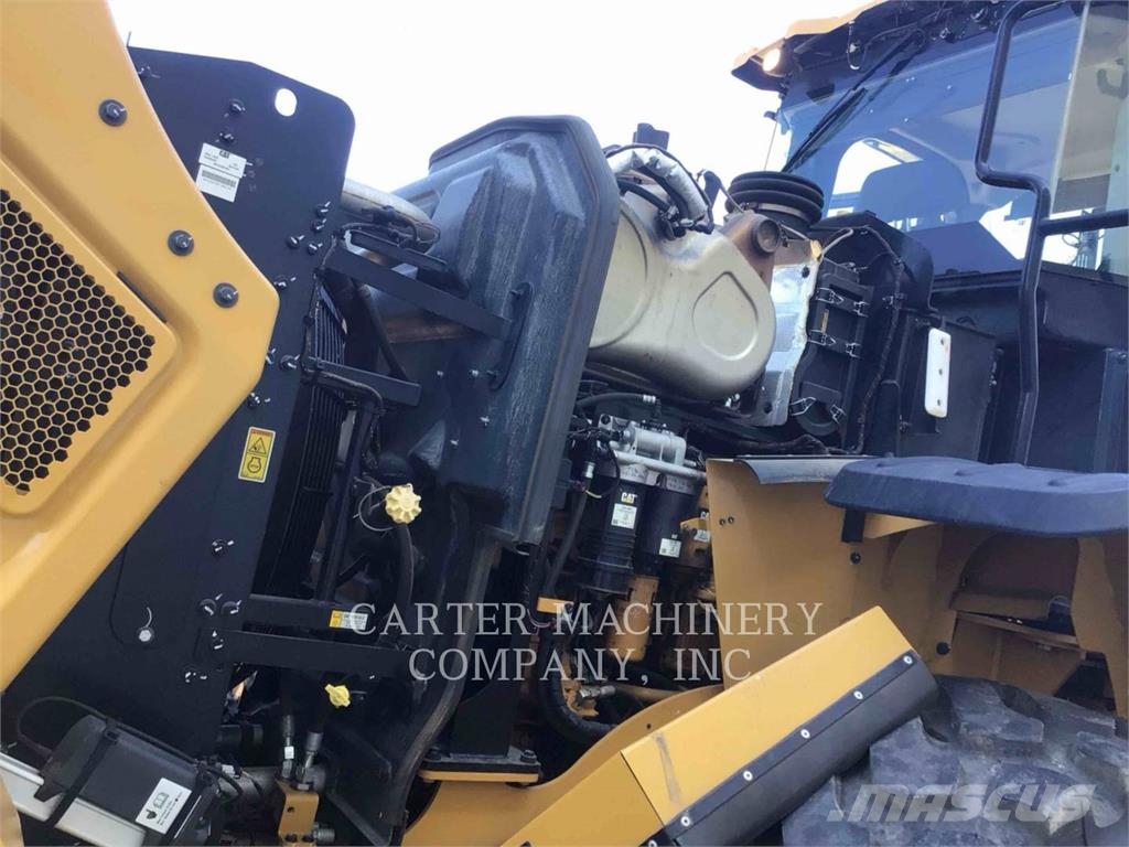 CAT 950-14 لوادر بعجل