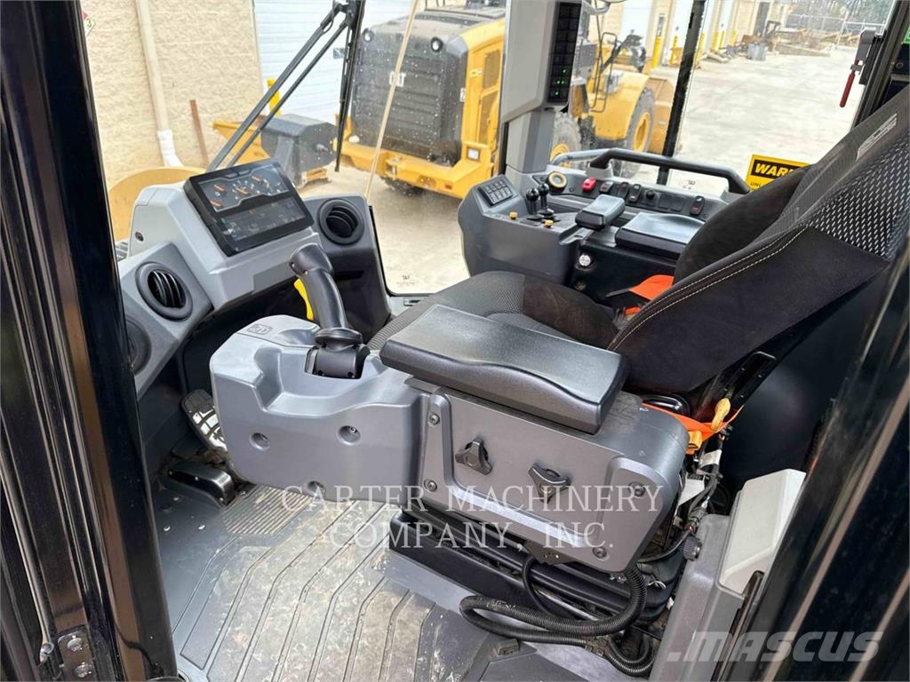 CAT 950-14 輪式推土機