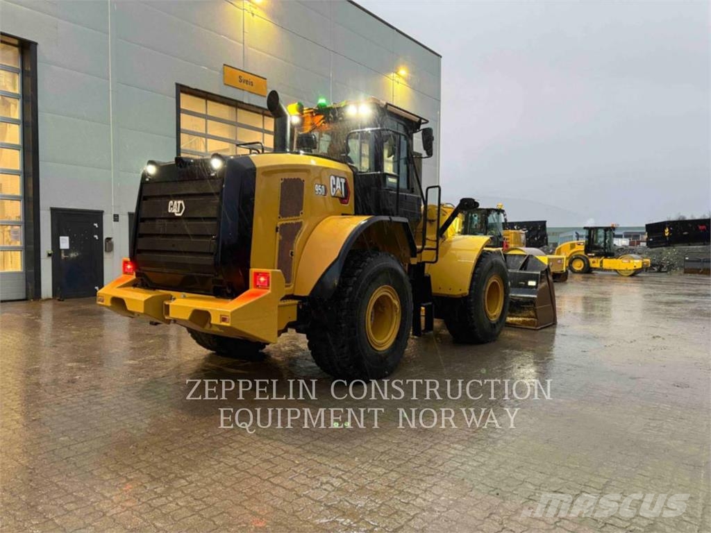 CAT 950-14 Iekrāvēji uz riteņiem