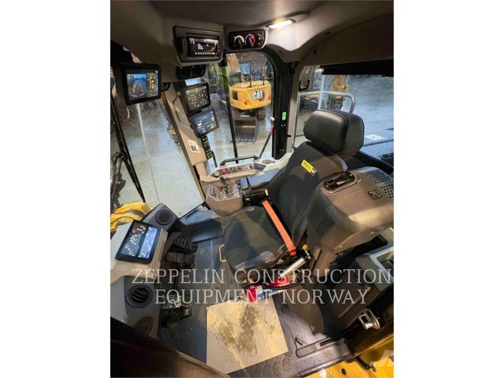 CAT 950-14 Iekrāvēji uz riteņiem