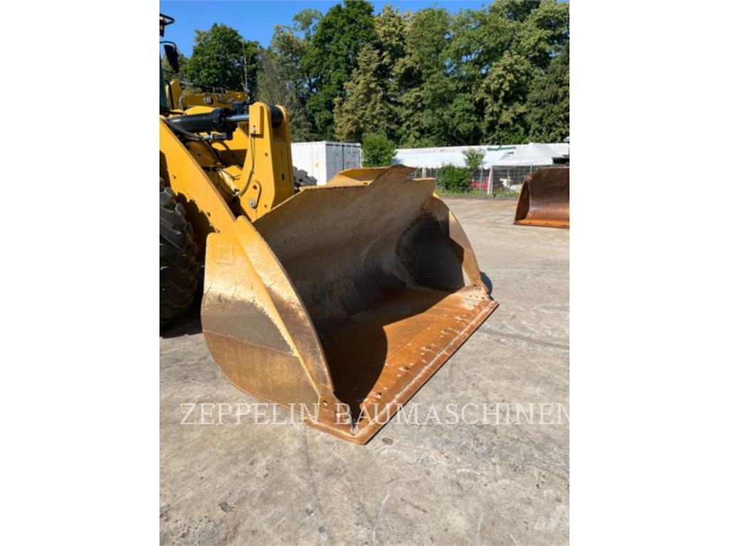 CAT 950-14A Iekrāvēji uz riteņiem