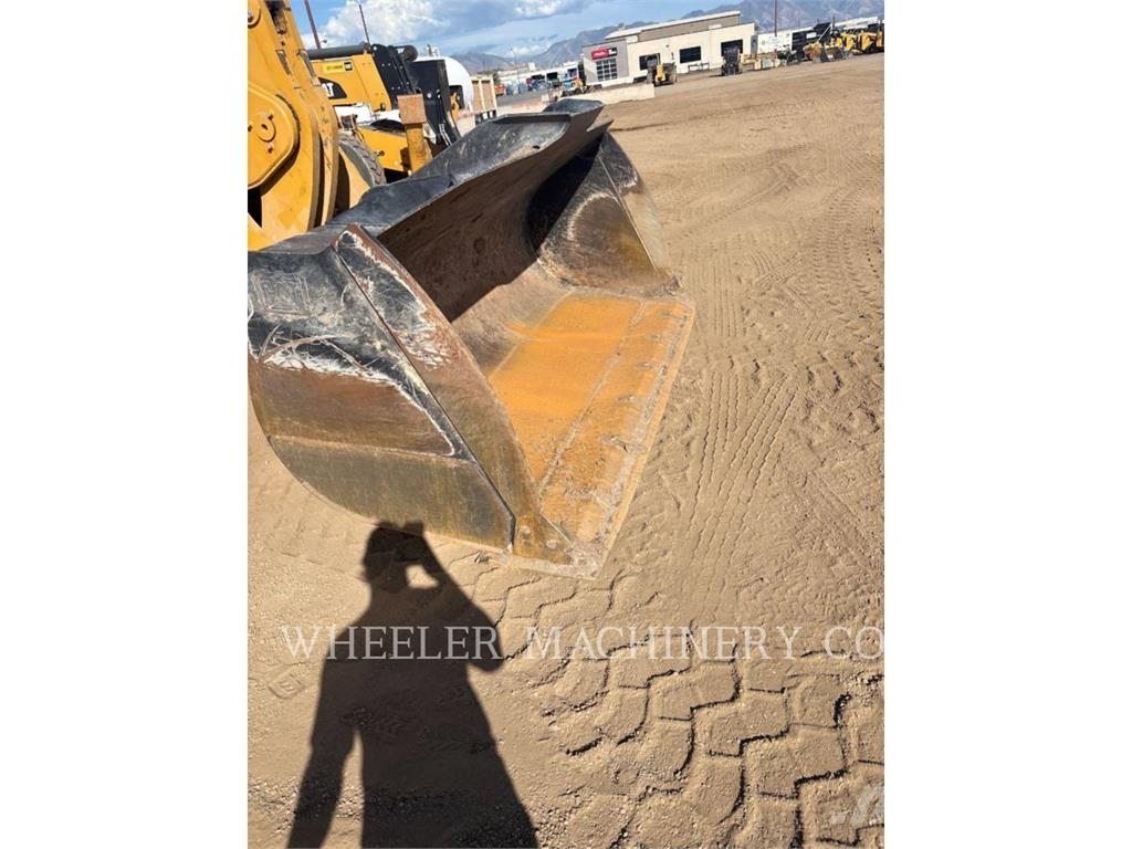 CAT 950 GC QC Колесни товарачи
